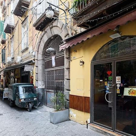 A Due Passi Da Toledo Lejlighed Napoli Eksteriør billede